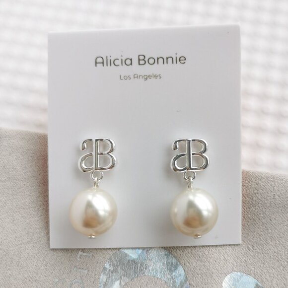 Alicia Bonnie Silver White Pearl Devotion Earrings NEW - Picture 1 of 3